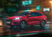 Chez Ford, avec son moteur hybride PHEV rechargeable, le grand SUV Kuga réserve une surprise de taille : une remarquable autonomie en ville en 100 % électrique. Explications.
